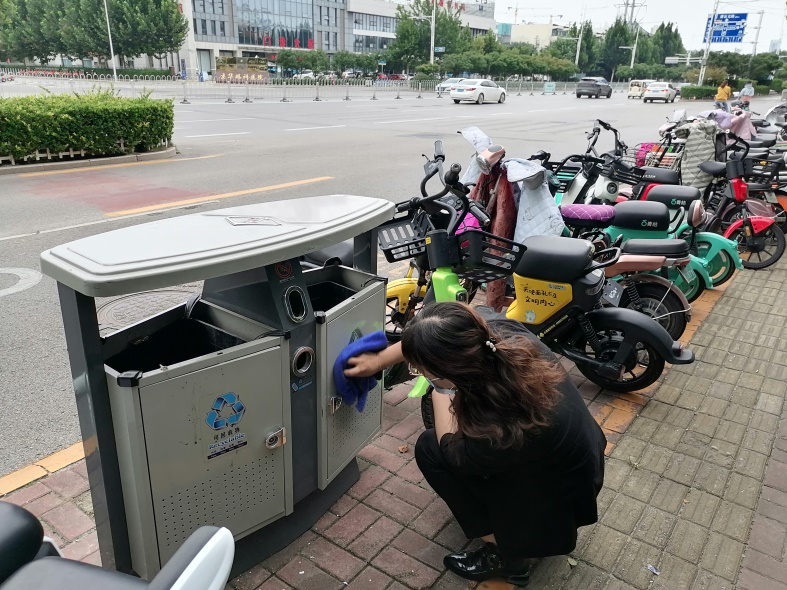 新华保险济宁中支志愿者