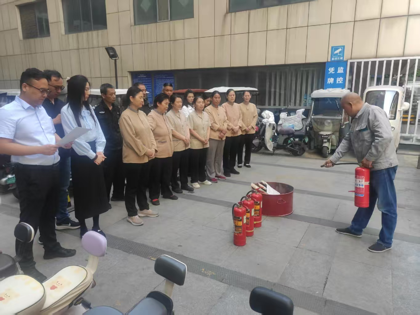 图片1 图片1